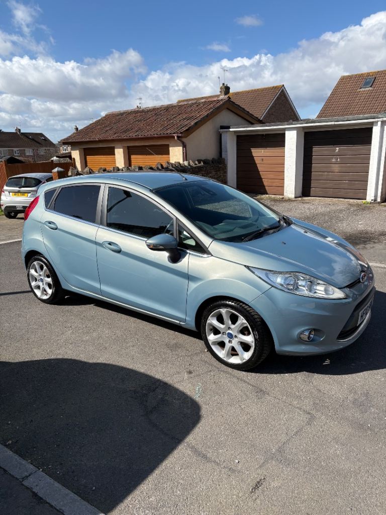 Ford fiesta 1.4 petrol titanium Mot March 2027