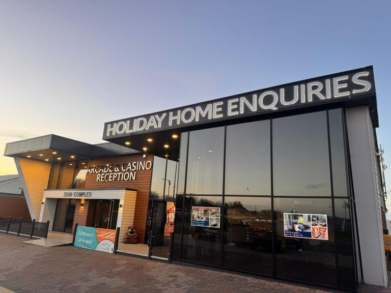 Accessible unit Towyn [Phone number removed]