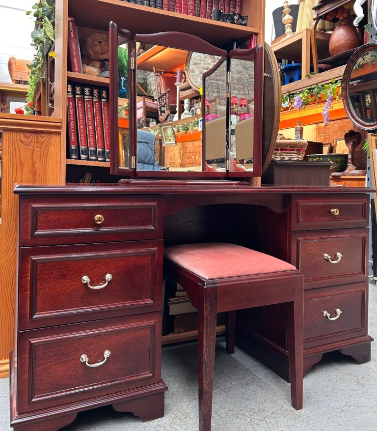 Stag Dressing Table & Stool
