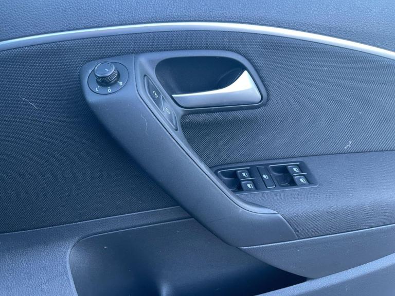 2016 Volkswagen Polo 1.8 TSI BlueMotion Tech GTI DSG Euro 6 (s/s) 5dr HATCHBACK Petrol Automatic