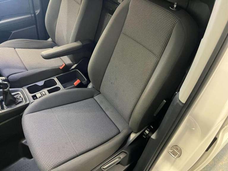 2021 Volkswagen Caddy 2.0 TDI 102PS Commerce Plus Van PANEL VAN DIESEL Manual