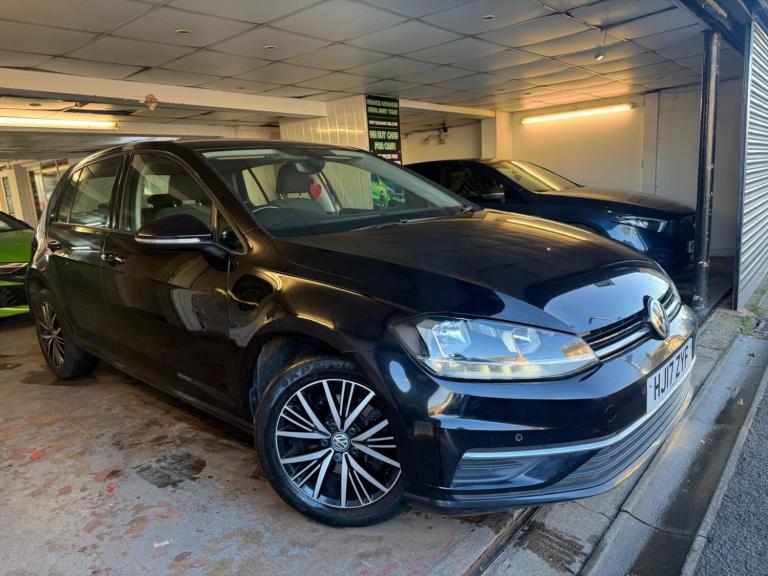 2017 Volkswagen Golf 1.6 TDI SE [Nav] 5dr HATCHBACK DIESEL Manual