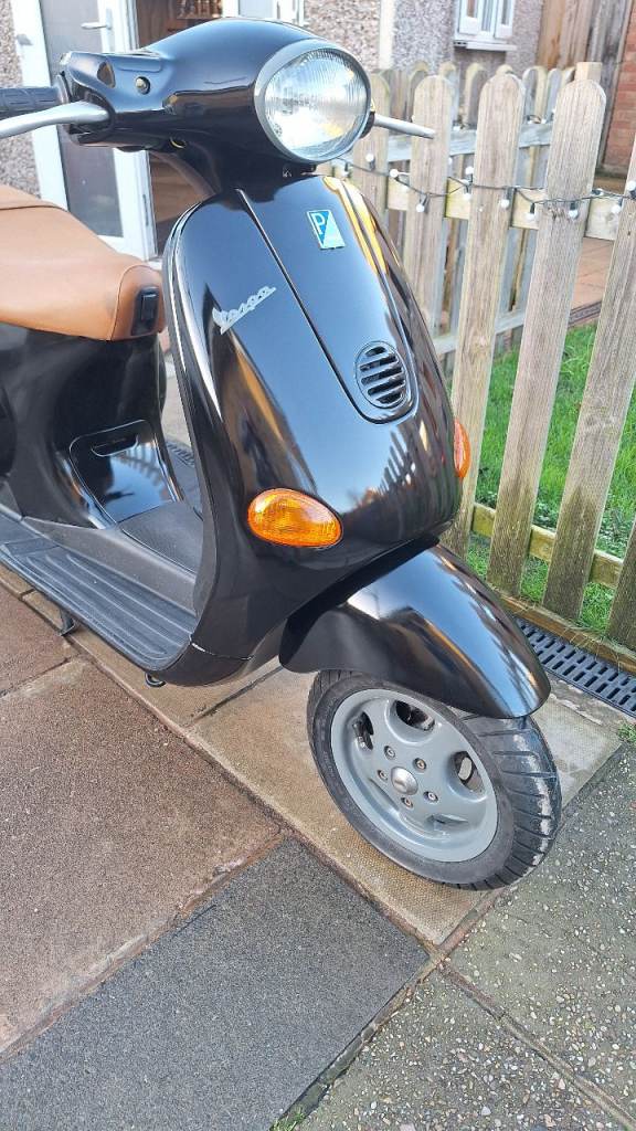 Piaggio, VESPA, 2005, 49 (cc)