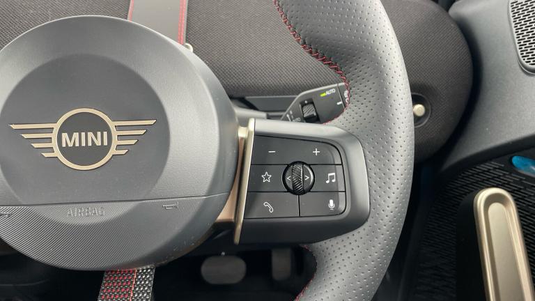 2025 MINI Aceman 160kW SE Classic 54kWh 5dr Auto Electric Hatchback Hatchback Electric Automatic