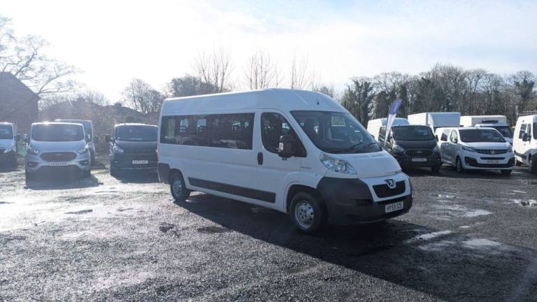 2009 Peugeot Boxer Minibus 17 Seat L3 H2 Lwb High Roof Hdi 160 PS 3.0 Ltr With Electric Window Mi...