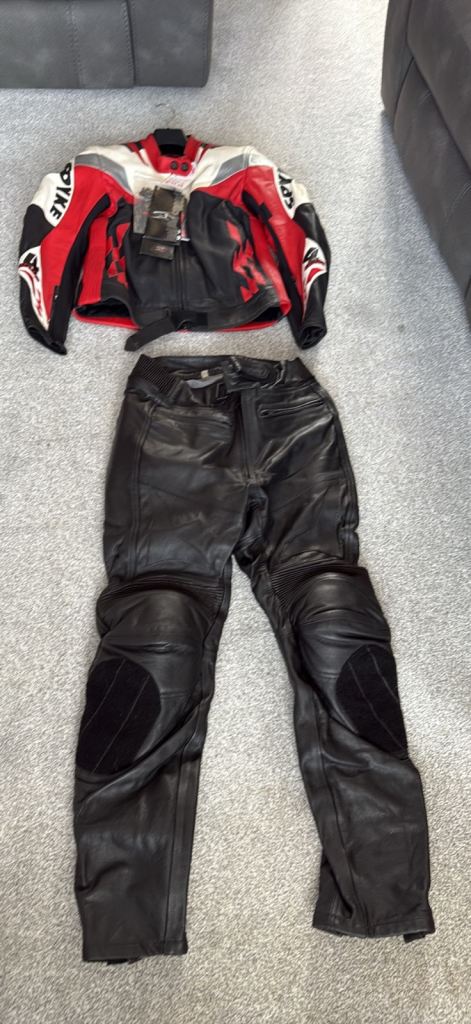 Motorbike leathers 