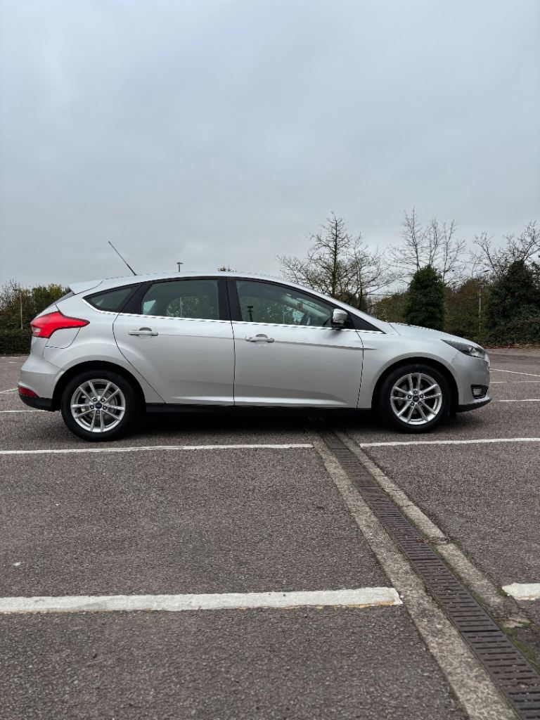 Ford, FOCUS, Hatchback, 2016, Manual, 999 (cc), 5 doors