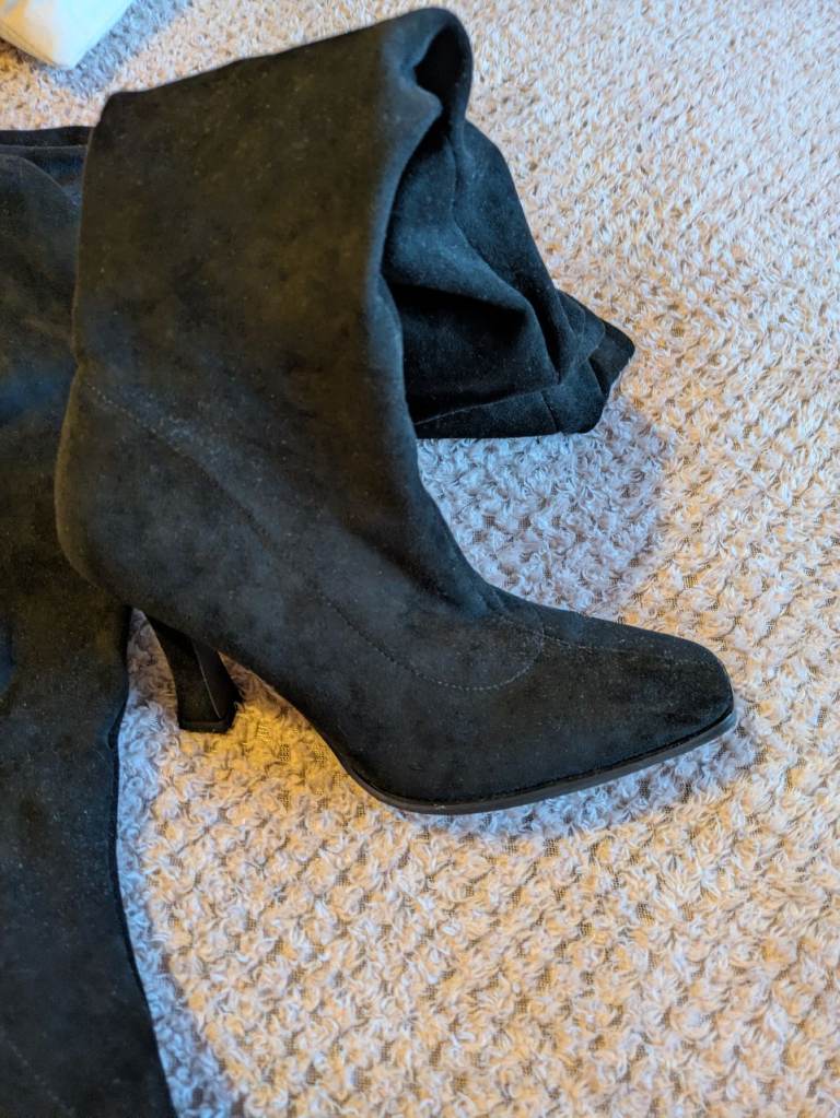 Black suede effect Ruched knee boots size 5 