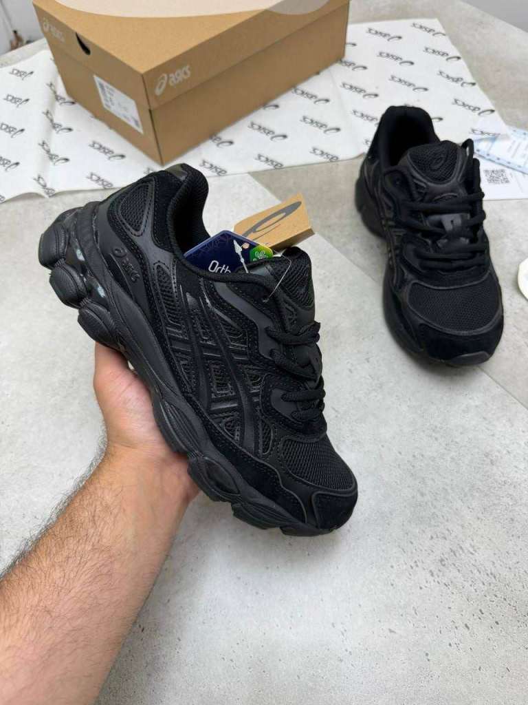 Mens ASICS Trainers Mens Pre Loved 