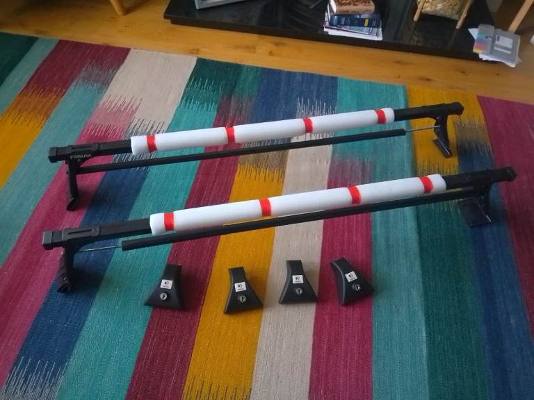 Roof bars for VW Polo