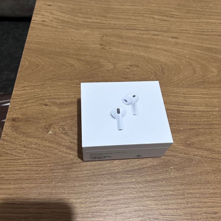 Apple Airpods Pro 3 brand new 