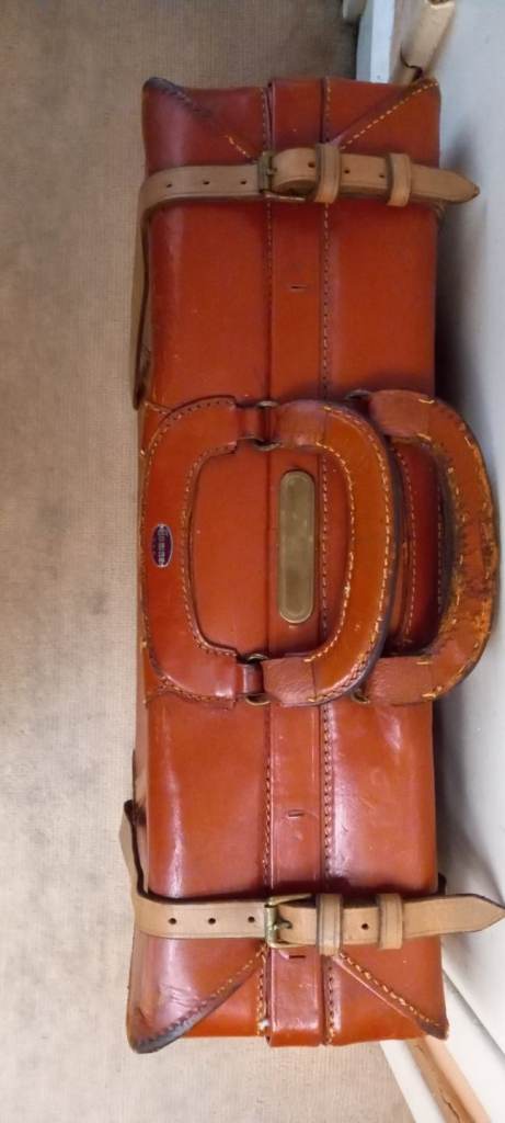 Vintage Towne USA Leather Suitcase