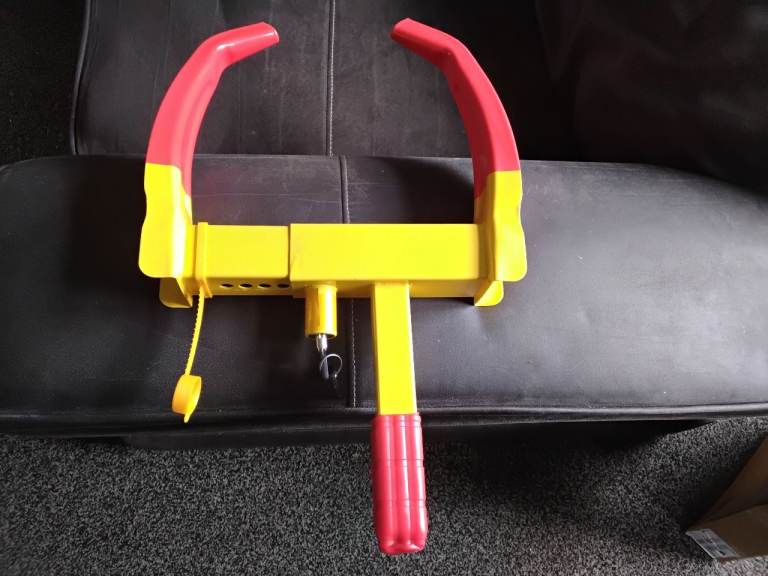 Vehicle wheel clamp x2 keys extendable fits in seconds new bargain 