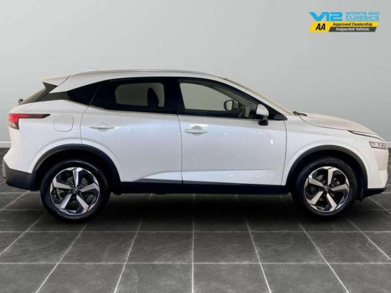 2022 Nissan Qashqai 1.3 DIG-T MHEV N-Connecta Euro 6 (s/s) 5dr Manual SUV Hybrid Manual