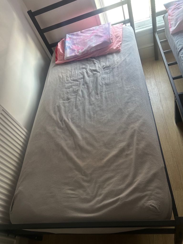 Single Bed Frame with Headboard 3ft Black Metal