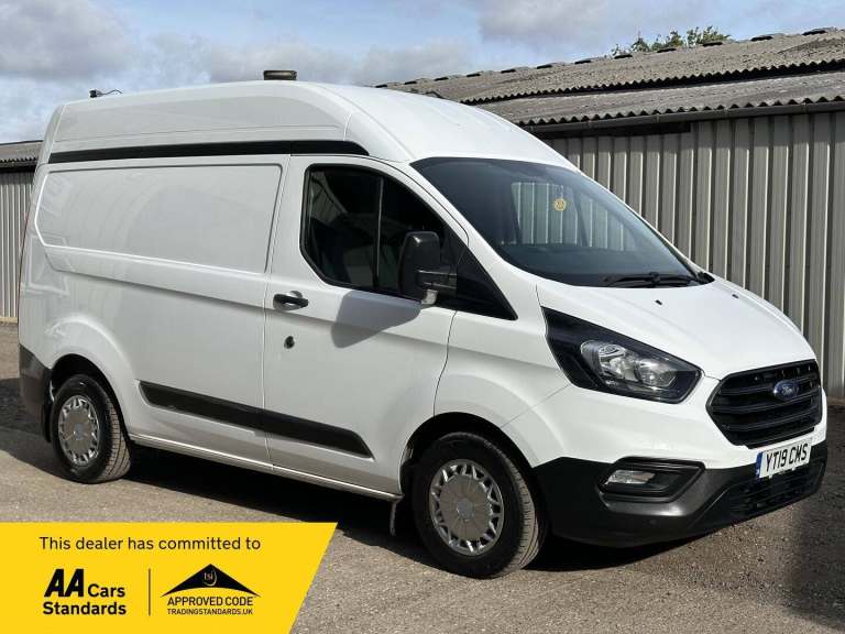 2019 Ford Transit Custom 2.0 300 EcoBlue L1 H2 Euro 6 5dr PANEL VAN Diesel Manual