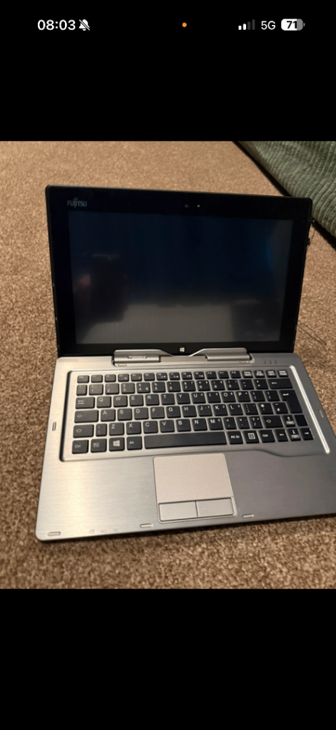 Fujitsu Stylistic Windows 2 in 1 