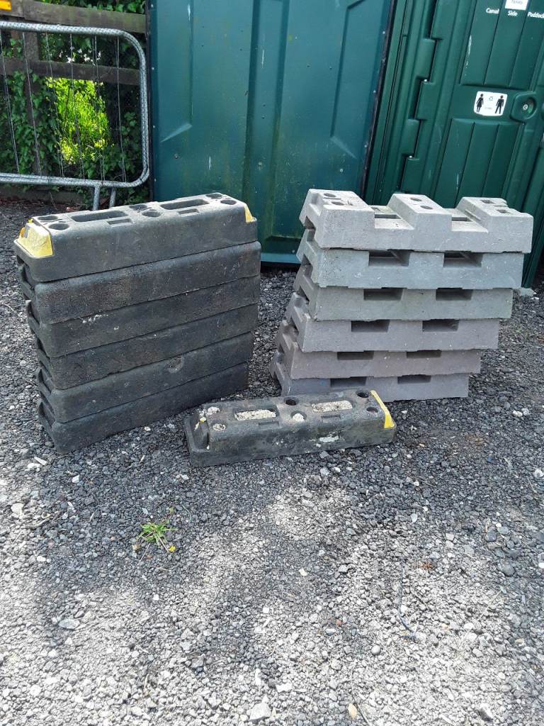 13 Harris fencing feet 