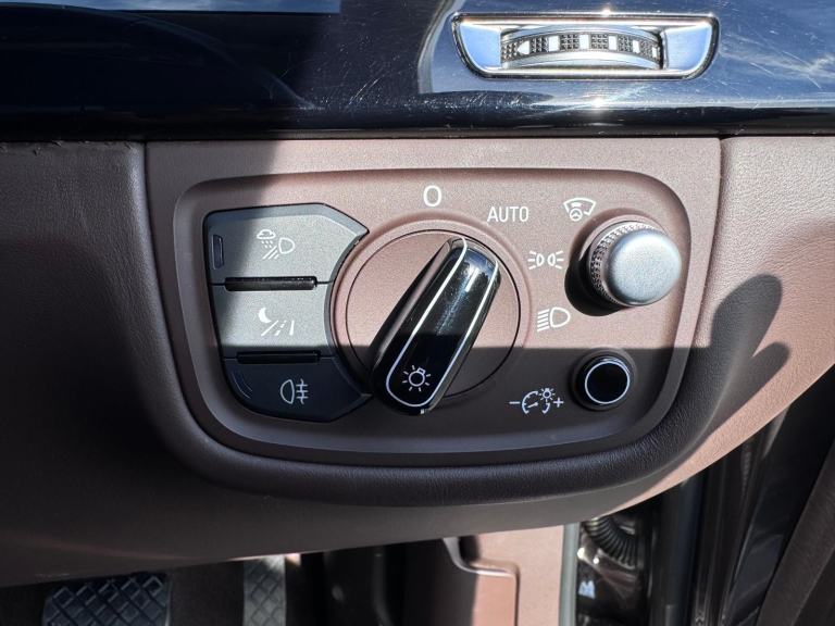 2015 Audi A8 LWB 6.3 W12. Ultimate Luxury Supersaloon. 47k. FSH. 500BHP.