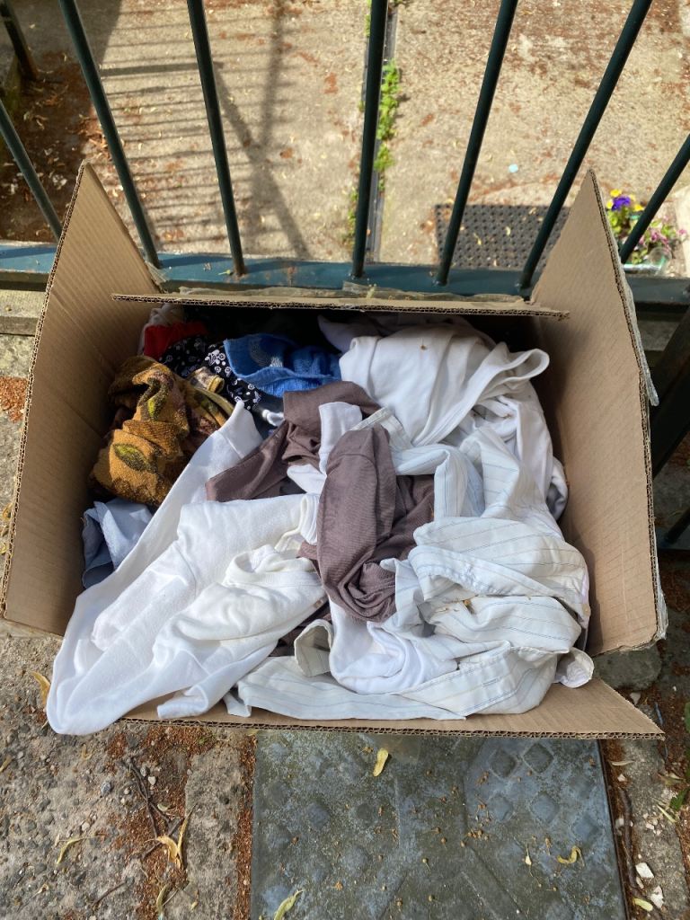 Huge Bundle of Old Clothes (2-3kg) – Perfect for Upcycling, Sewing Practice, Pet Bedding & Props