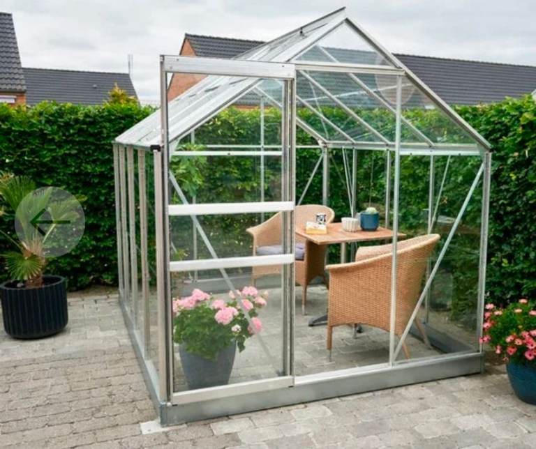 Glass greenhouse wanted!
