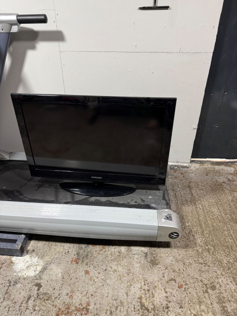 Samsung tv 32”