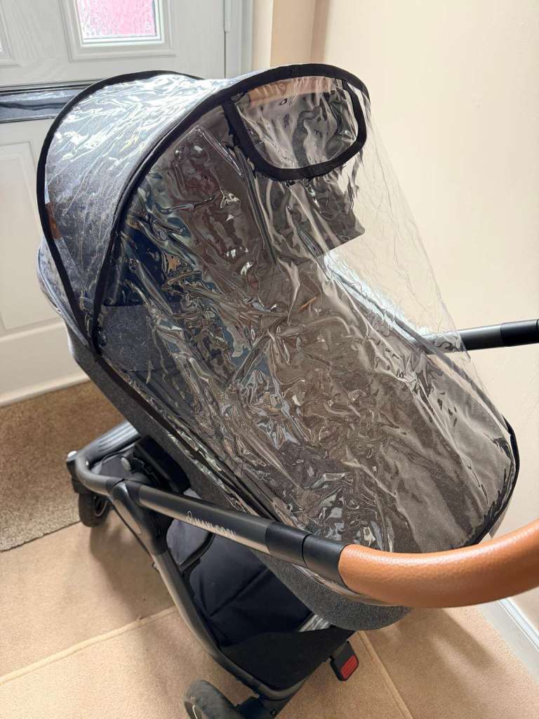 Maxi Cosi carrycot/pushchair combo