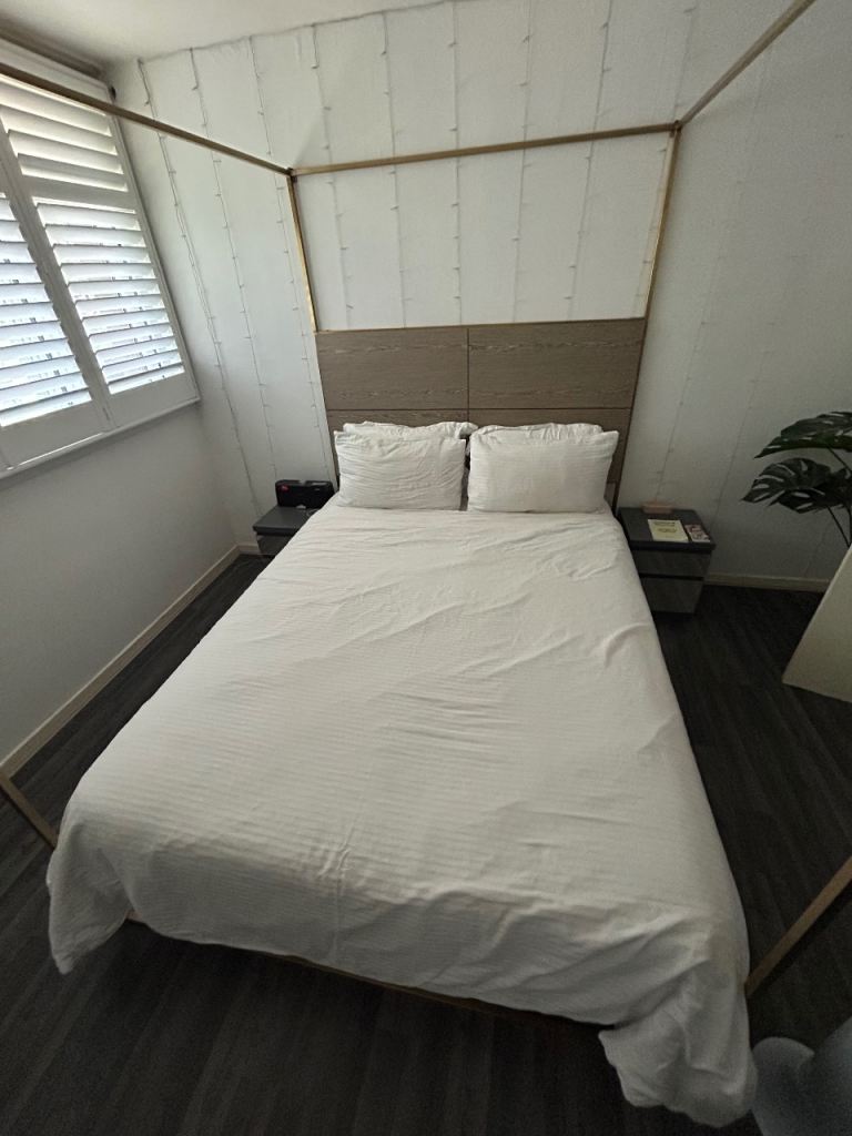 House clearances- All furnitures for sale 