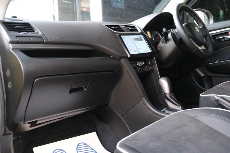 2025 Suzuki Swift 1.2 SZ4 Hatchback 5dr Petrol Auto Euro 6 (94 ps) PETROL Automatic