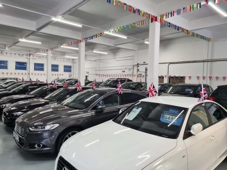 2019 Land Rover Range Rover Evoque 2.0 D180 R-Dynamic S Auto 4WD Euro 6 (s/s) 5dr ESTATE Diesel A...