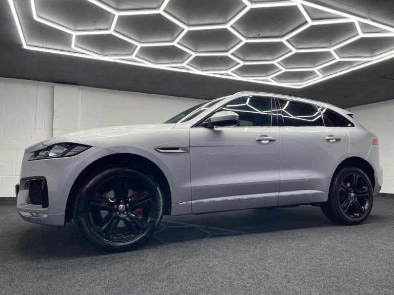 2016 Jaguar F-Pace 3.0d V6 S 5dr Auto AWD ESTATE DIESEL Automatic