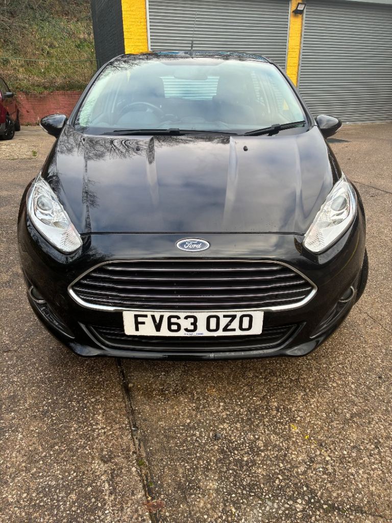 Ford, FIESTA, Hatchback, 2013, Manual, 1498 (cc), 5 doors