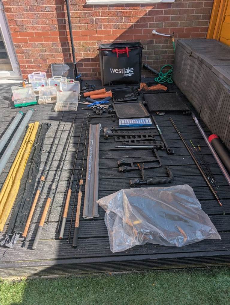 Fishing Tackle Job Lot Bundle will split 