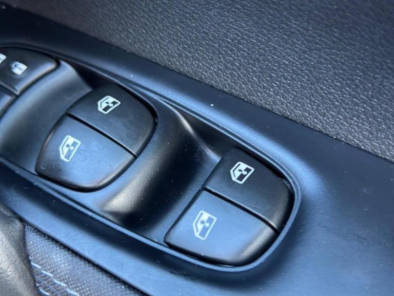 2021 Nissan Qashqai 1.3 DIG-T N-Connecta DCT Auto Euro 6 (s/s) 5dr HATCHBACK Petrol Automatic