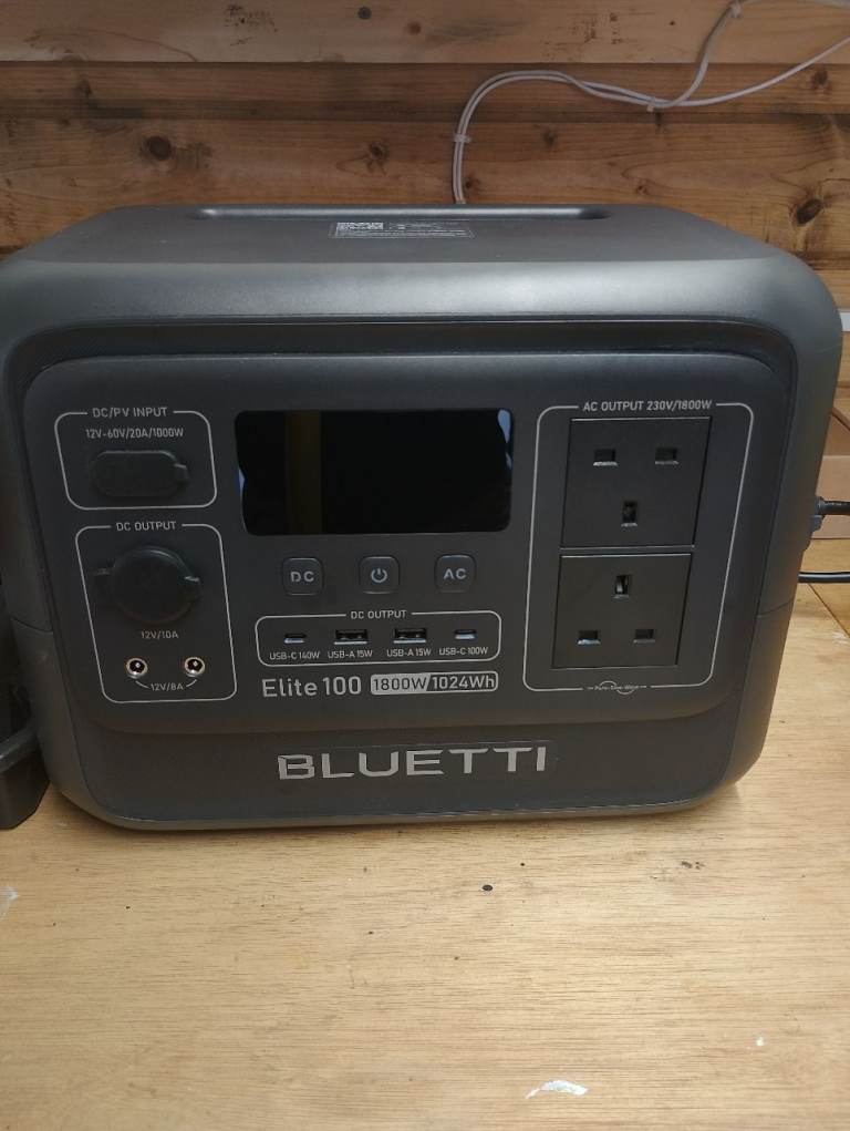 BLUETTI Elite 100 Portable Power Station –like Condition