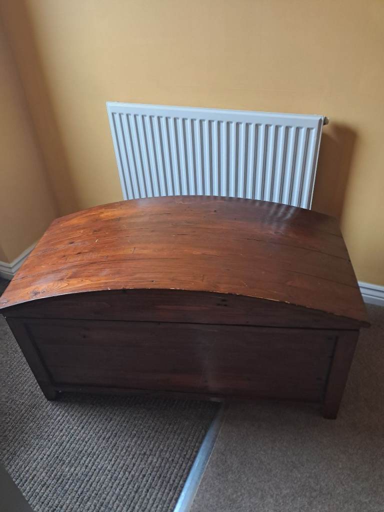 Blanket box
