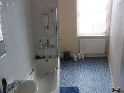  Big room to rent Bradford city center-bill include 