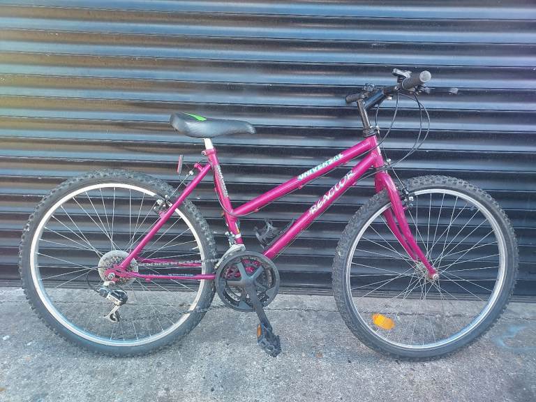 UNIVERSAL MOUNTAIN BIKE - RBK 393