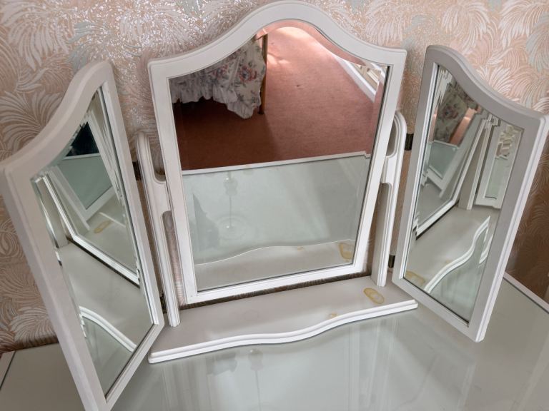 Three Way Dressing Table Standing Mirror 