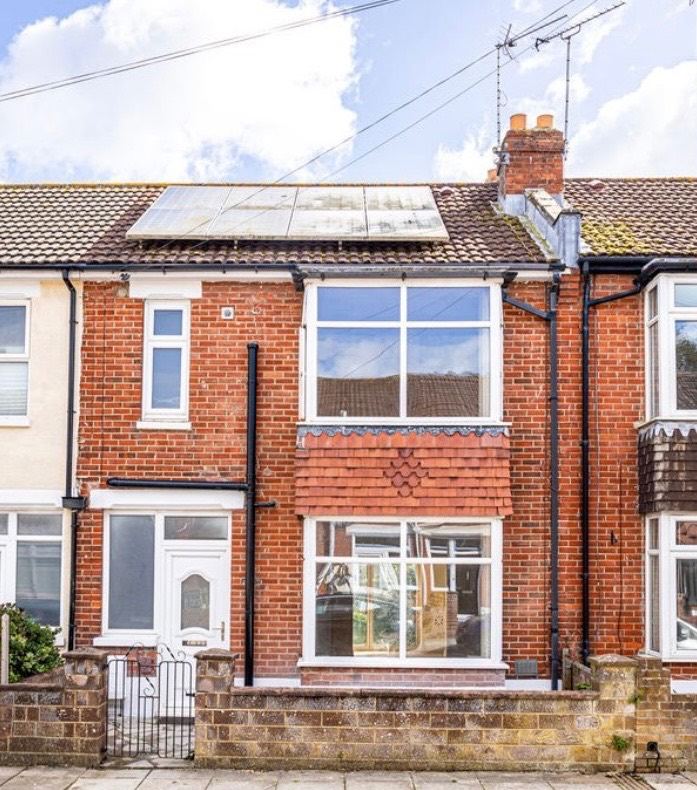 3 bedroom house available for short term rental. Portsmouth, PO3