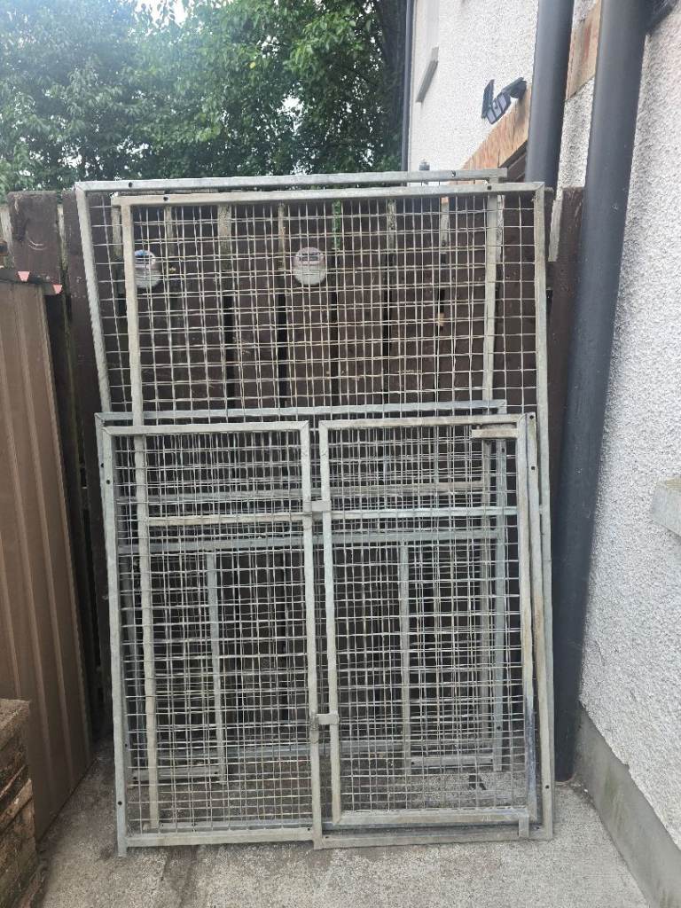 Dog pen