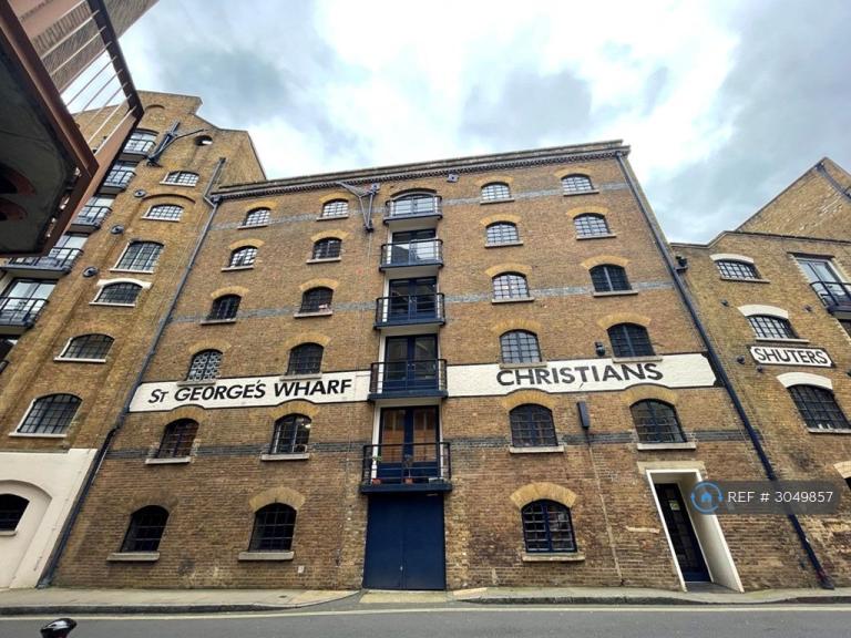1 bedroom flat in St. Georges Wharf, London, SE1 (1 bed) (#3049857)