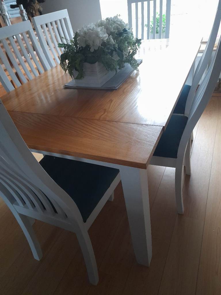 image for Solid oak table with chairs 
