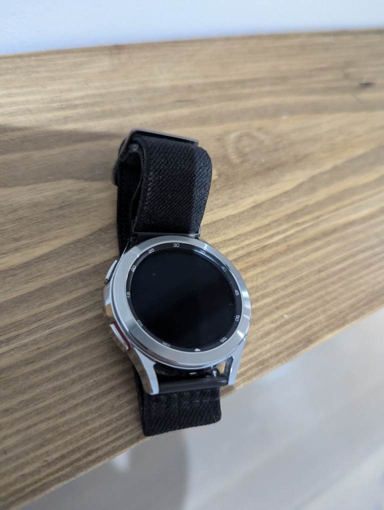 Samsung Galaxy Watch 4 Classic 