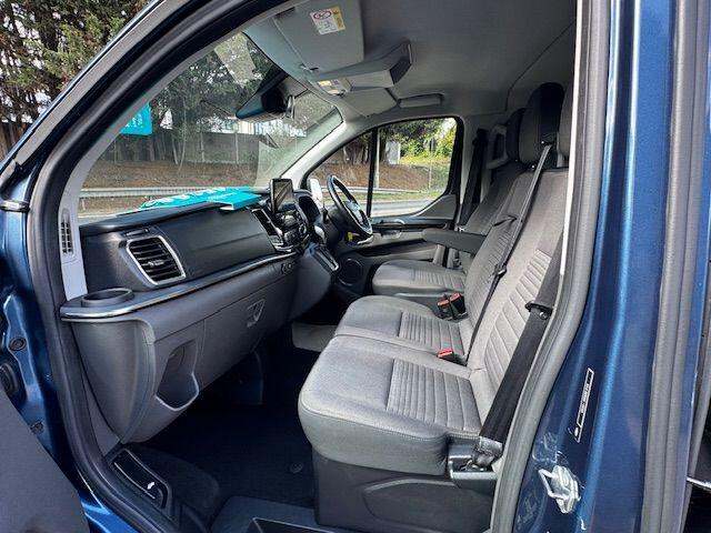2020 Ford Tourneo Custom 2.0 EcoBlue 130ps L/R 8 Seater Titanium Auto MPV DIESEL Automatic