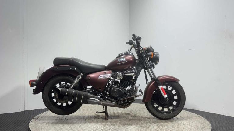 Keeway Superlight [Phone number removed]K GOOD RUNNING CRUISER PROJECT BIKE SPARES OR REPAI