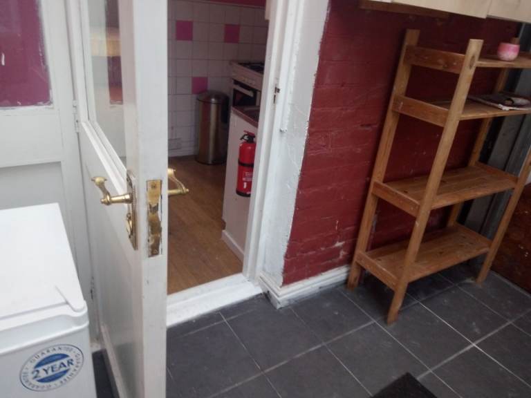 Self contained studio flat 