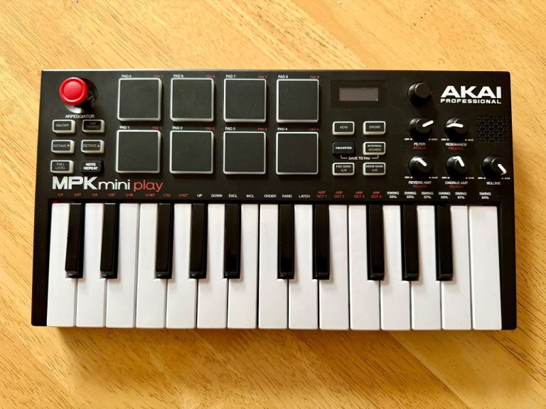 MPK Mini Play Keyboard
