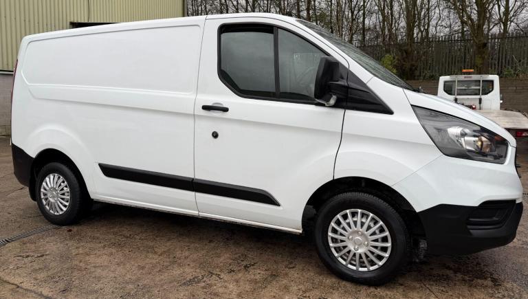 2018 Ford Transit Custom 2.0 TDCi 105ps Low Roof Van PANEL VAN DIESEL Manual