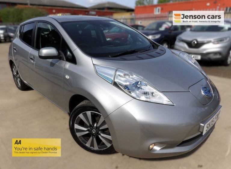 2015 15 NISSAN LEAF 24KWH TEKNA HATCHBACK 5DR ELECTRIC AUTO (107 BHP)